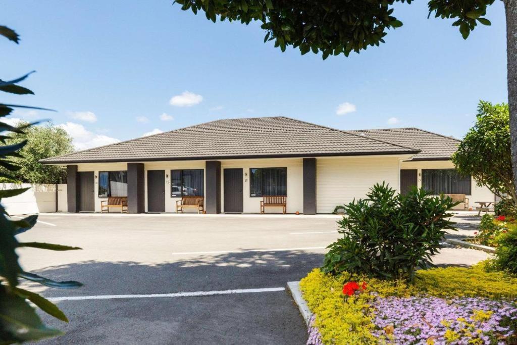 Kauri Court Motel Palmerston North Exteriör bild