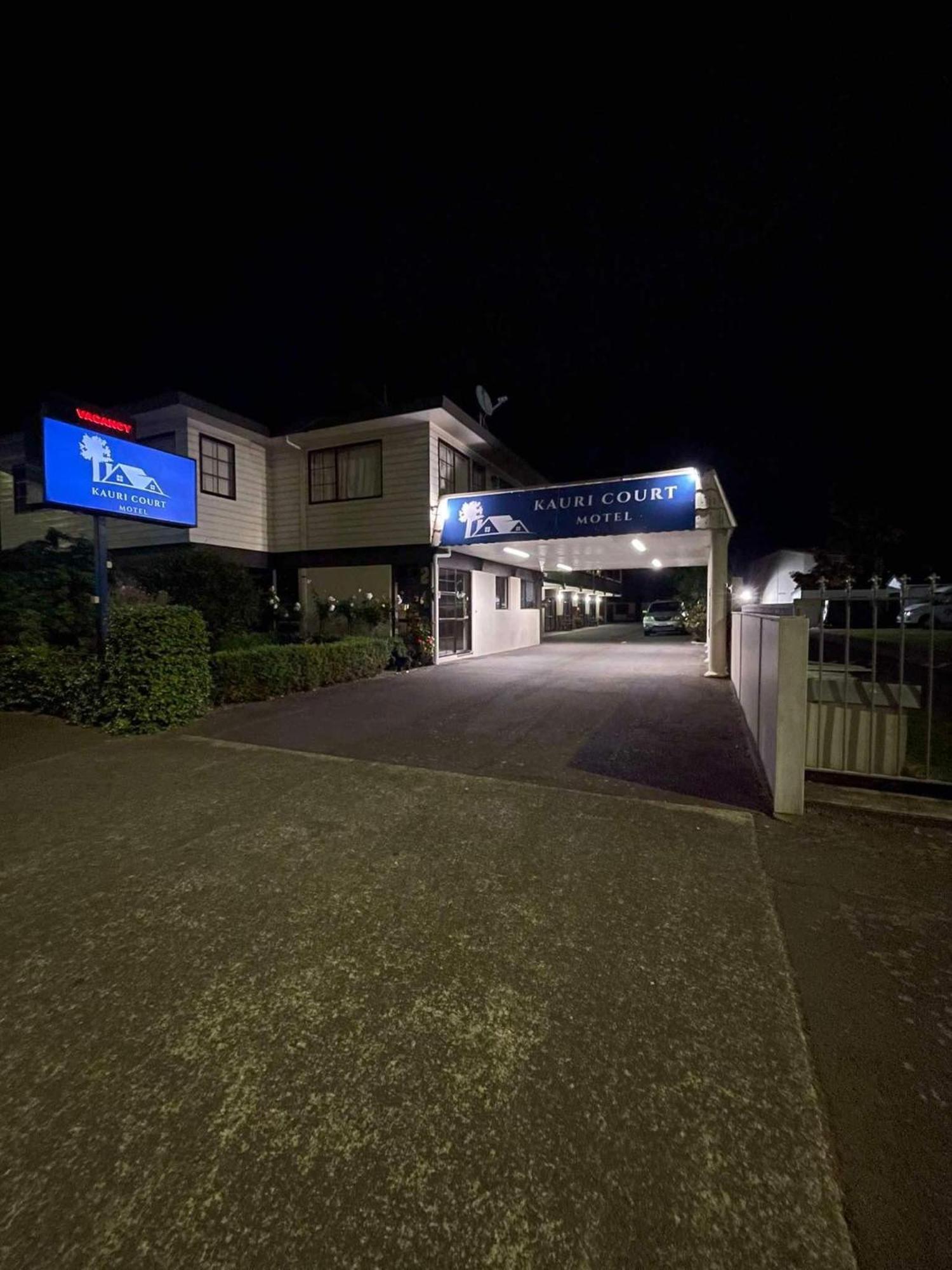 Kauri Court Motel Palmerston North Exteriör bild