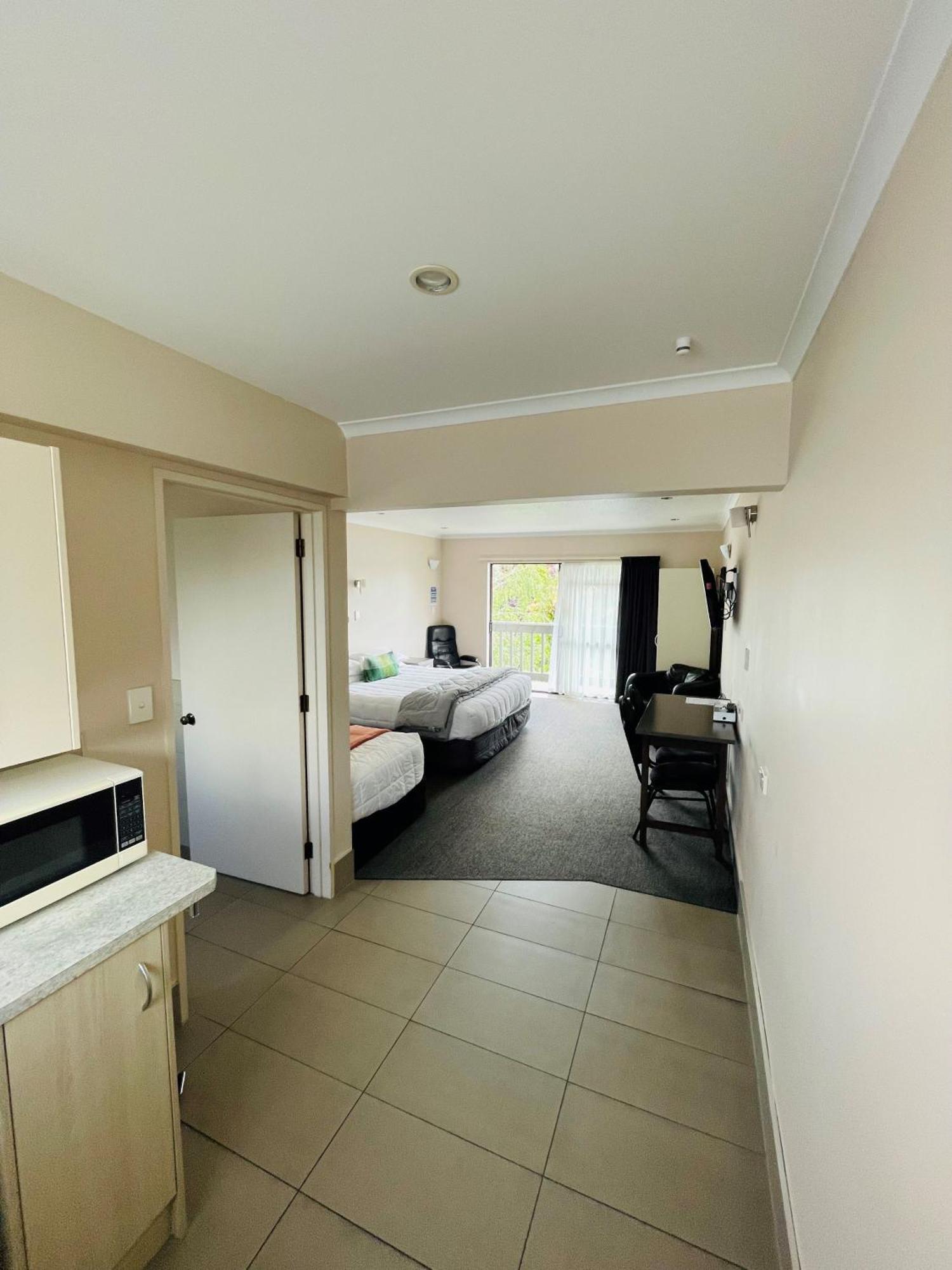 Kauri Court Motel Palmerston North Exteriör bild