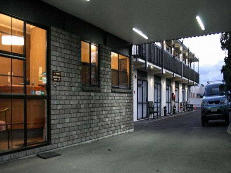 Kauri Court Motel Palmerston North Exteriör bild