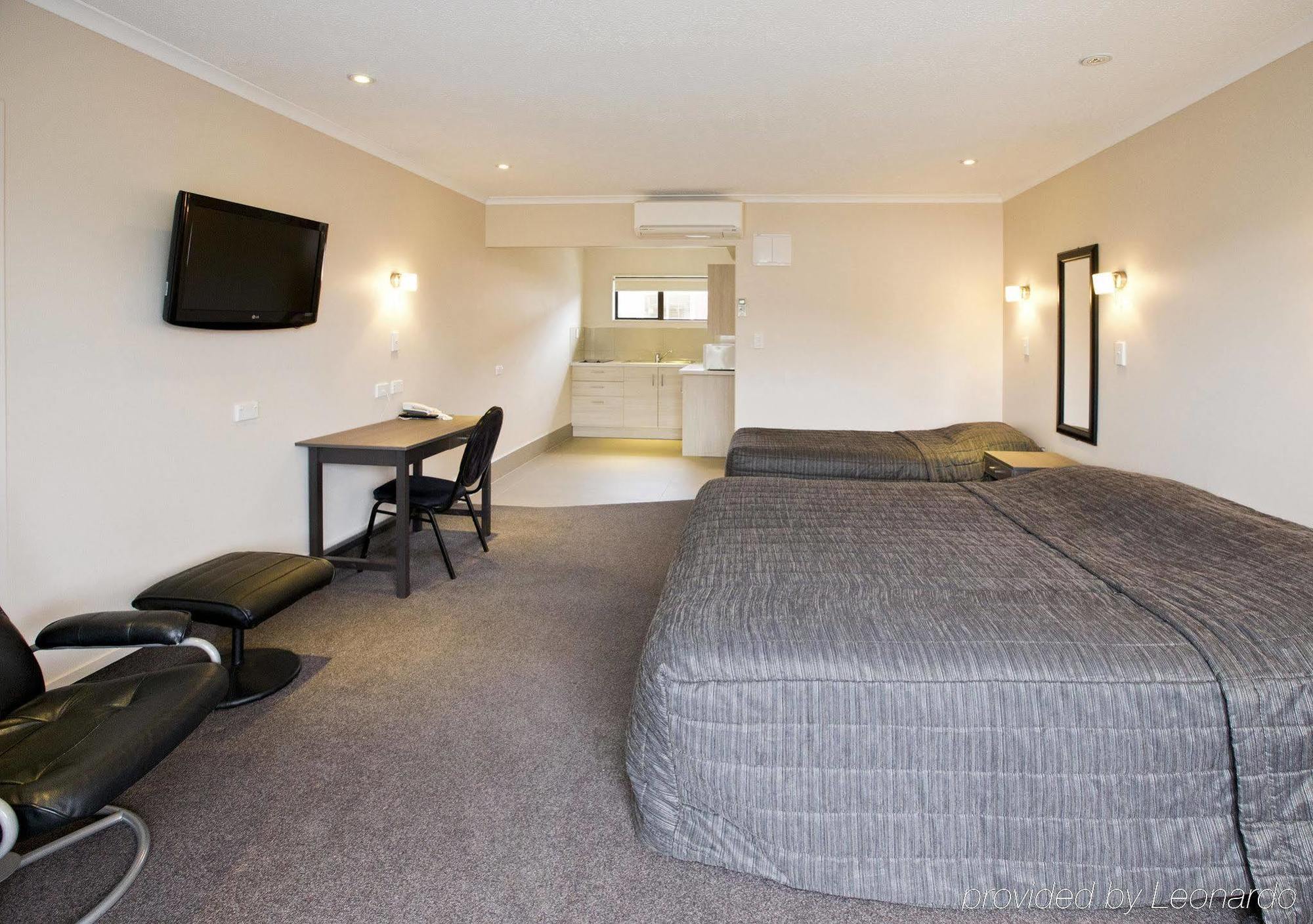 Kauri Court Motel Palmerston North Exteriör bild